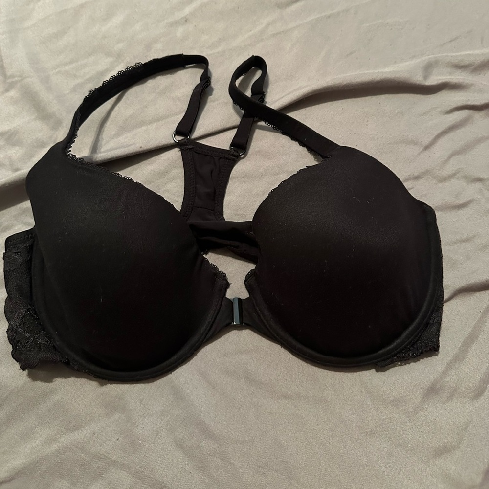 VICTORIAS SECRET BRA
